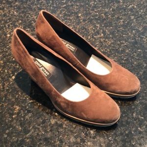 Paul Green suede pumps